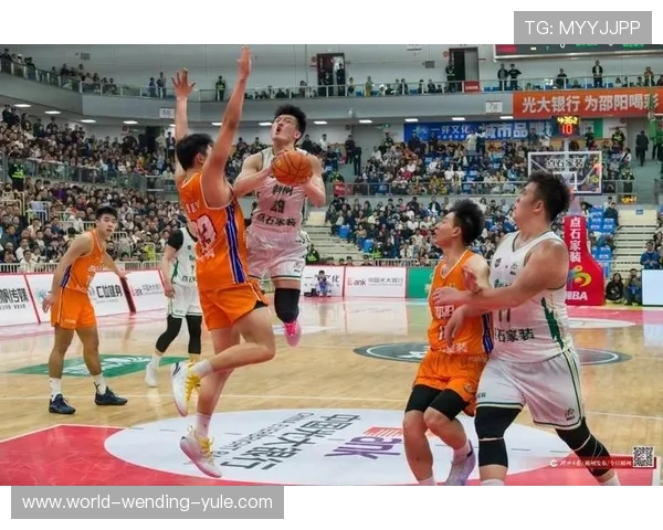 湘超联赛最新赛况：本轮焦点战精彩瞬间全面回顾